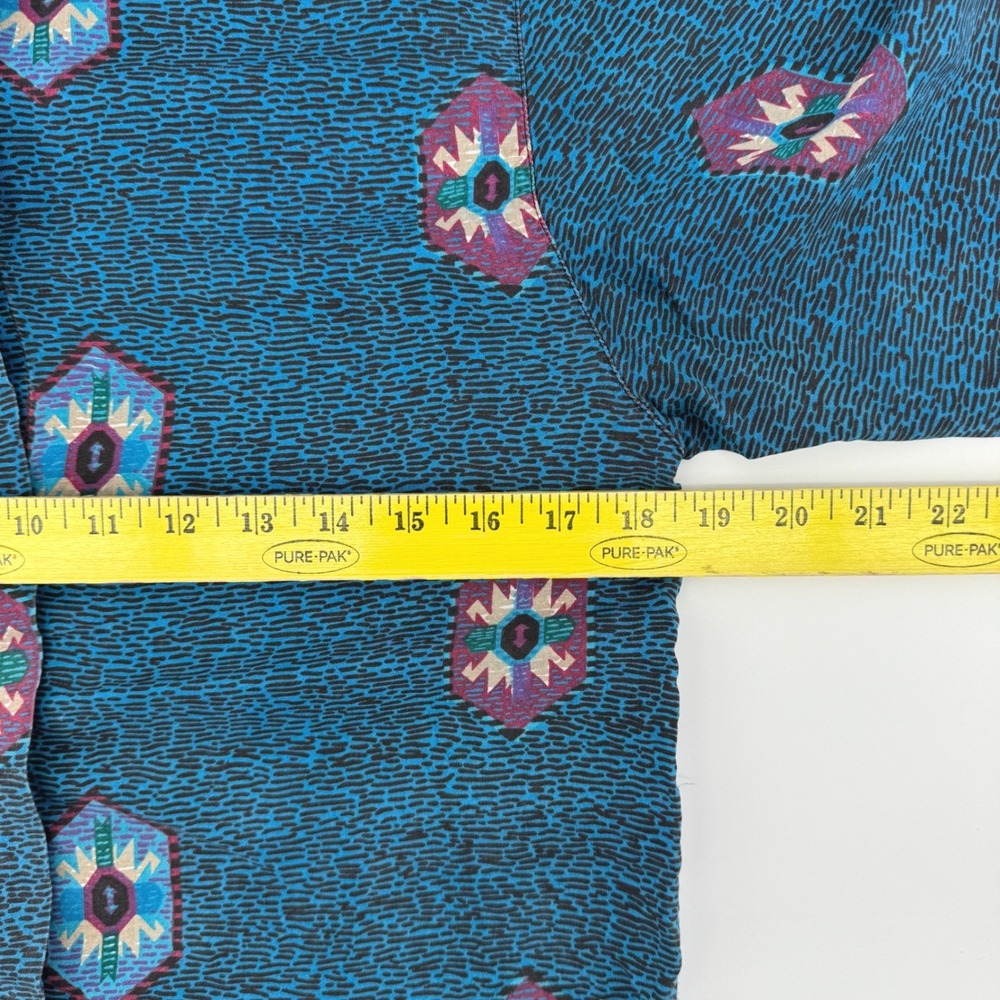 Vintage Wrangler Authentic Western Medium Teal Geometric Medallion Button Shirt - Picture 6 of 8